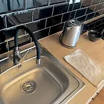 Moderna Casa De Invitados Con Terraza Y Piscina Lägenhet