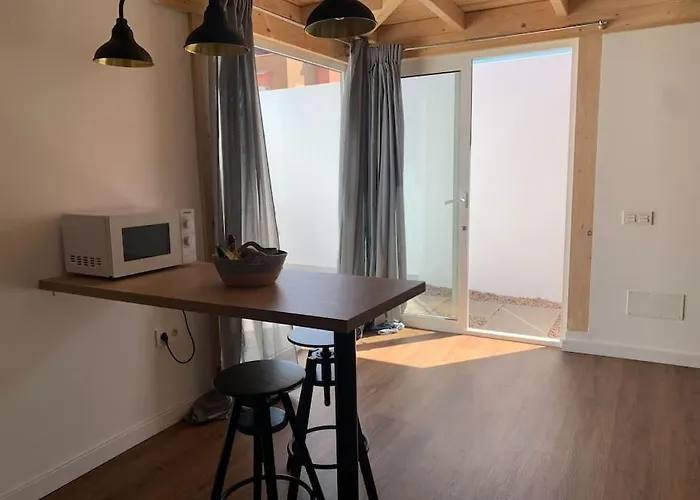 Moderna Casa De Invitados Con Terraza Y Piscina Corralejo